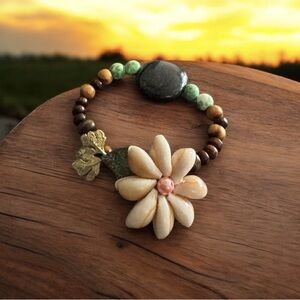 Semi precious stone and seashell bracelet